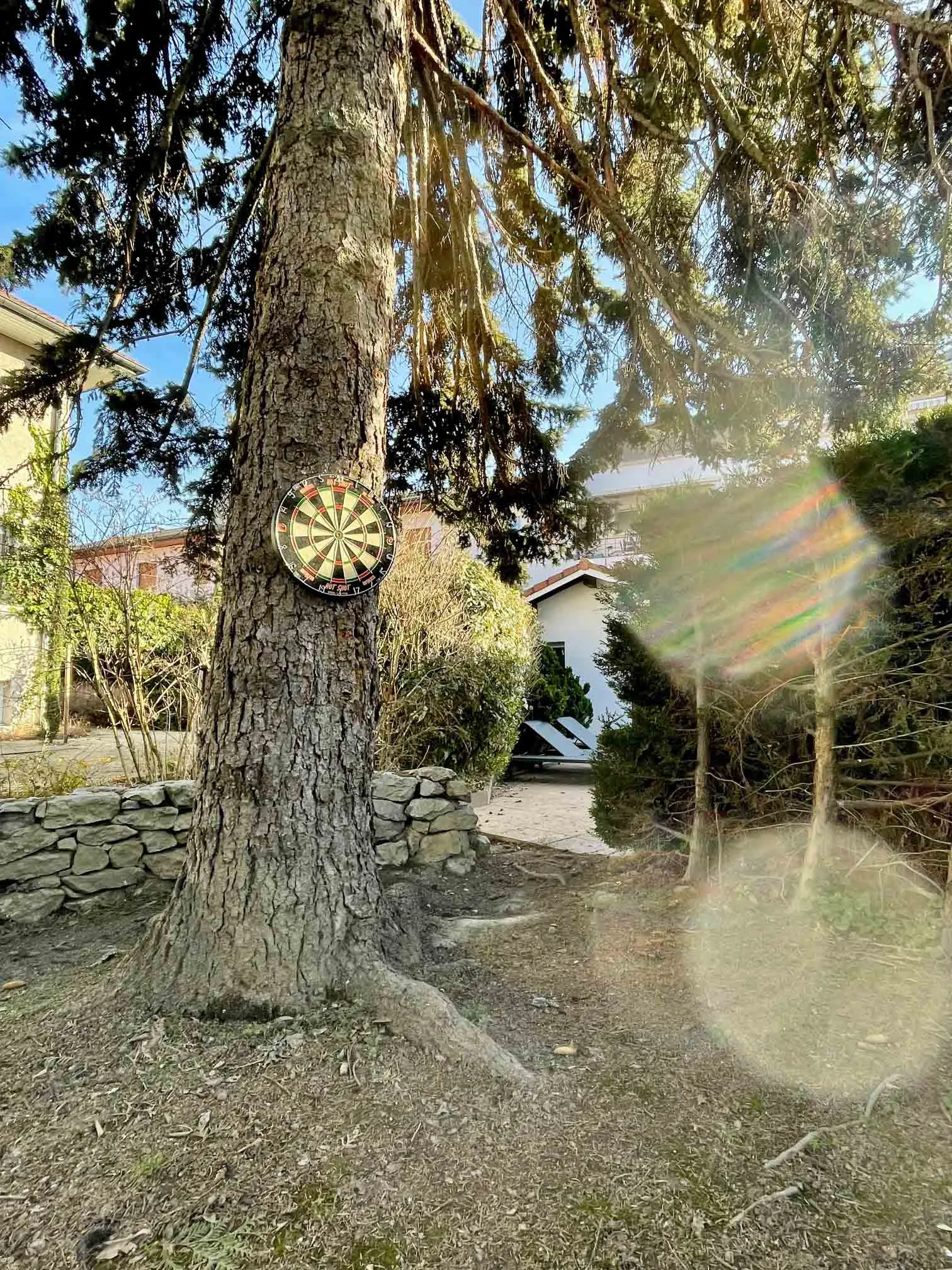 Le Lodge outdoor space